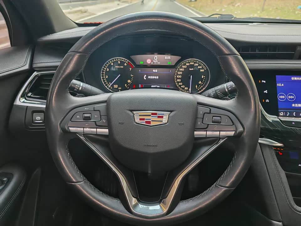 Cadillac XT6