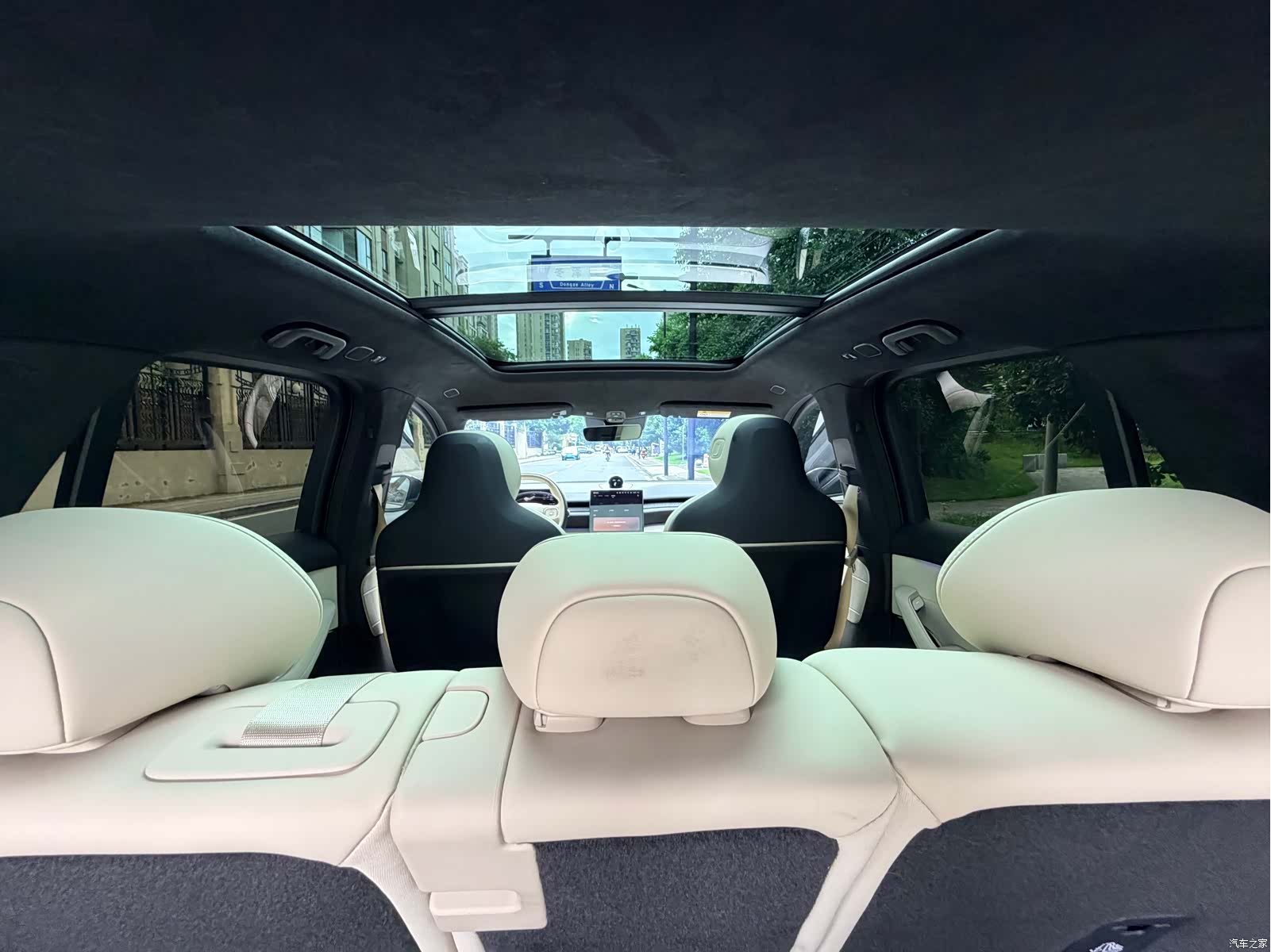 NIO ES6, 2024 19