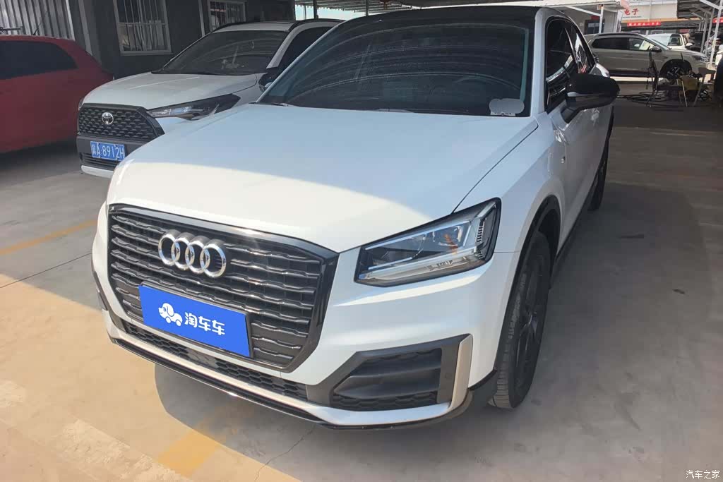 Audi Q2L, 2021 2