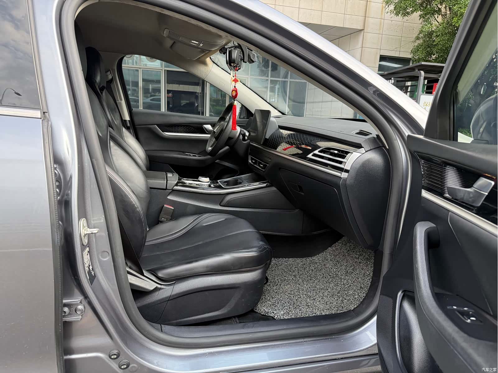 BYD Qin, 2022 13