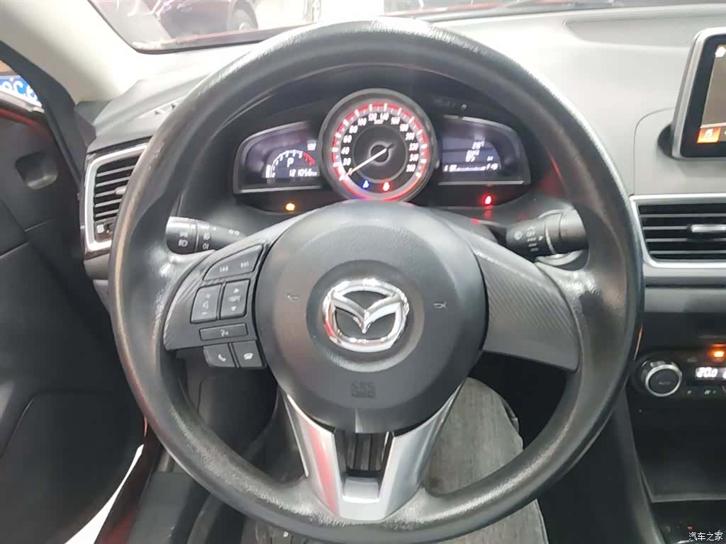 Mazda Mazda3, 2016 11