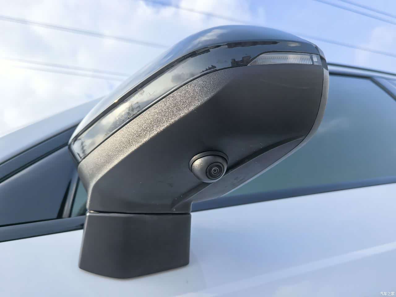 Audi Q3, 2022 10
