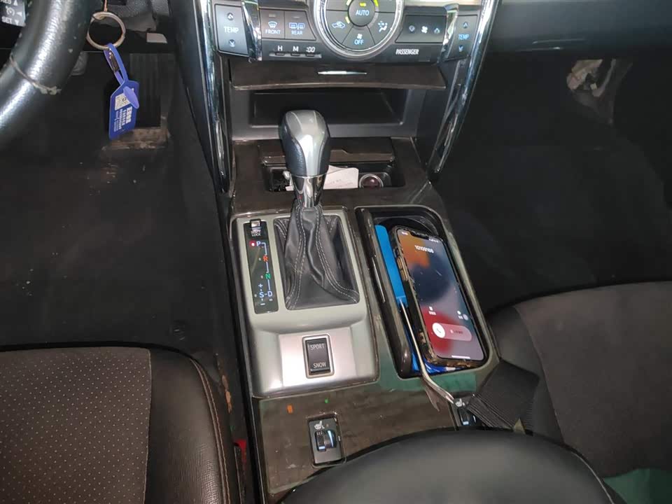 Toyota Reiz Toyota Reiz