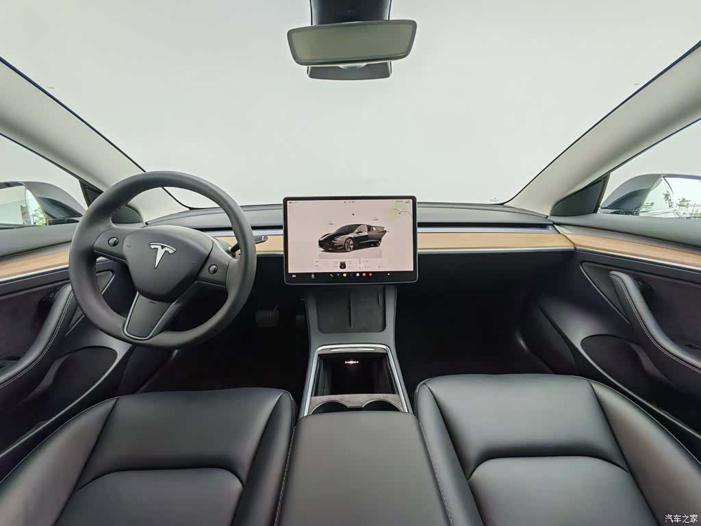 Tesla Model 3, 2023 все фото
