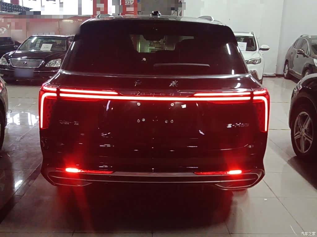 Hongqi E-HS9, 2026 6
