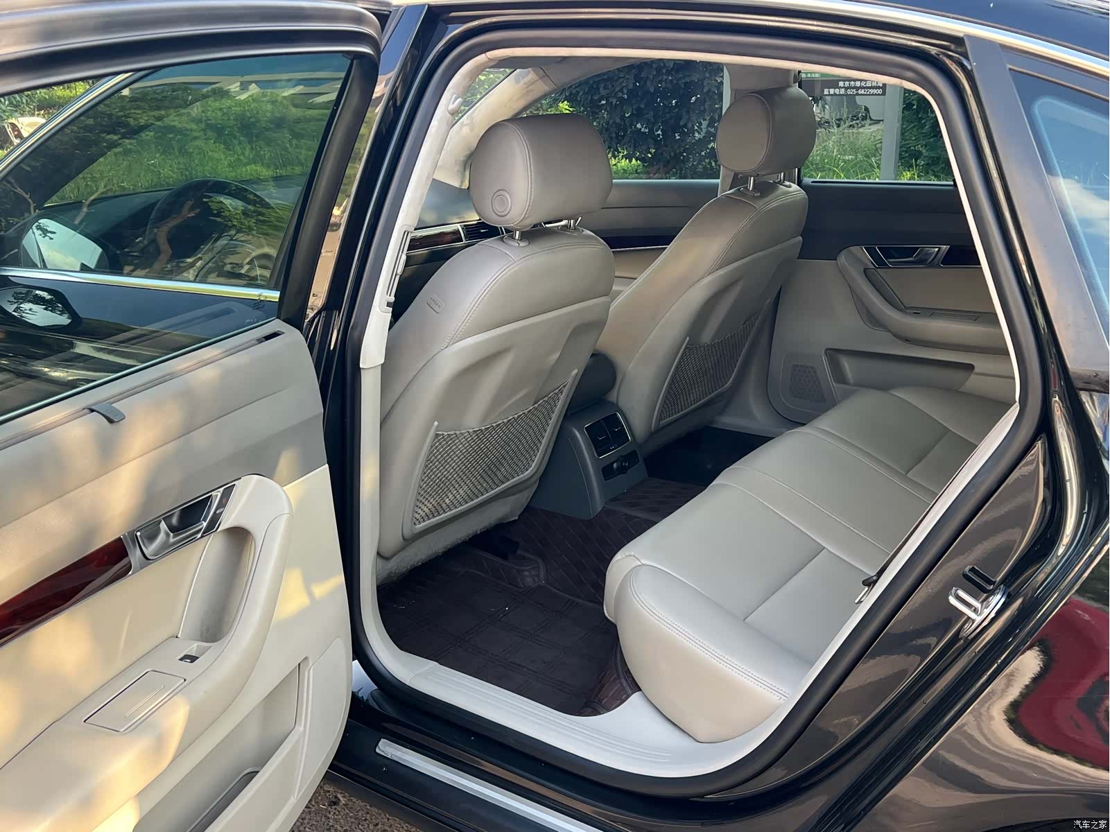 Audi A6L, 2012 10