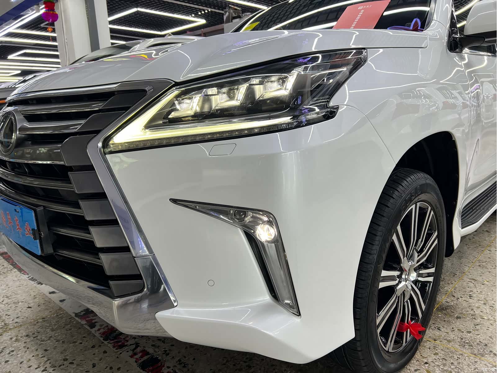 Lexus LX, 2017 11