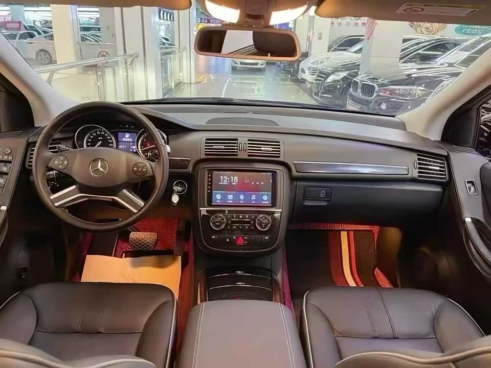 Mercedes-Benz R-class