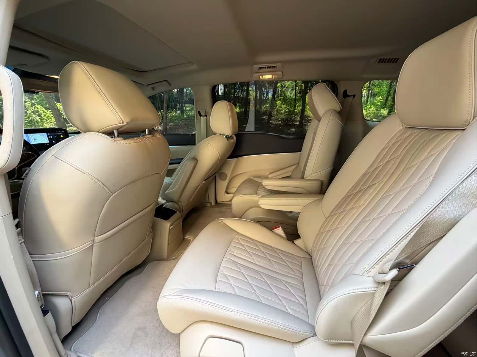 Buick GL8, 2023 8