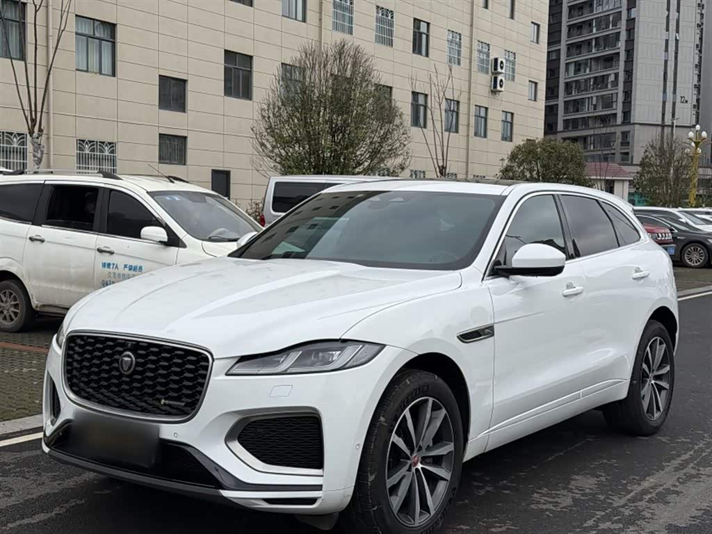 Jaguar F-PACE