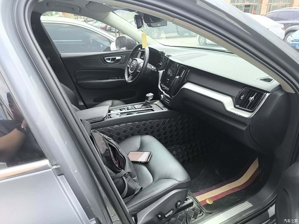 Volvo XC60, 2018 25
