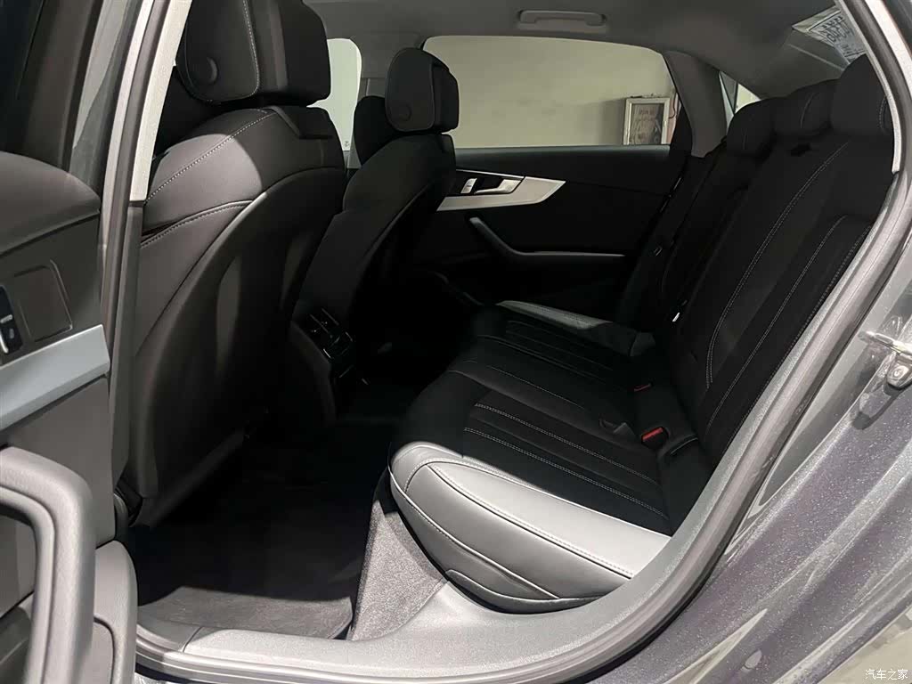 Audi A4L, 2024 9