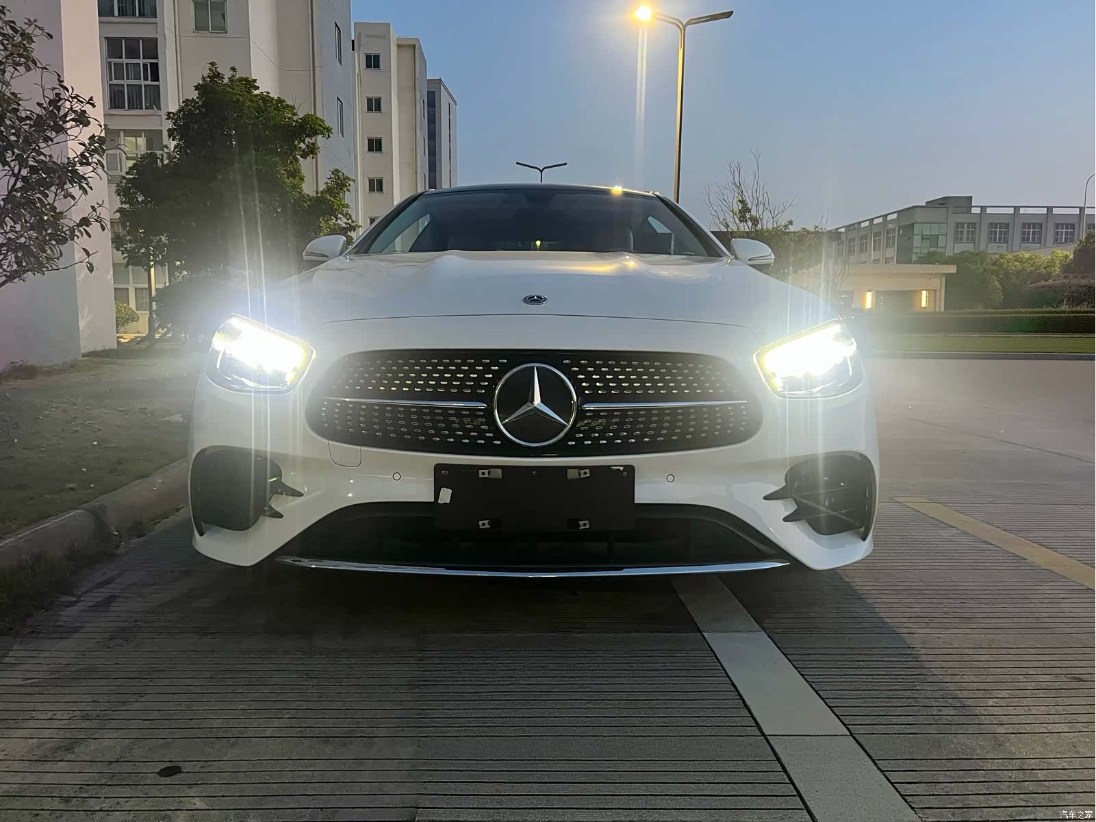 Mercedes-Benz E-Class, 2021 4