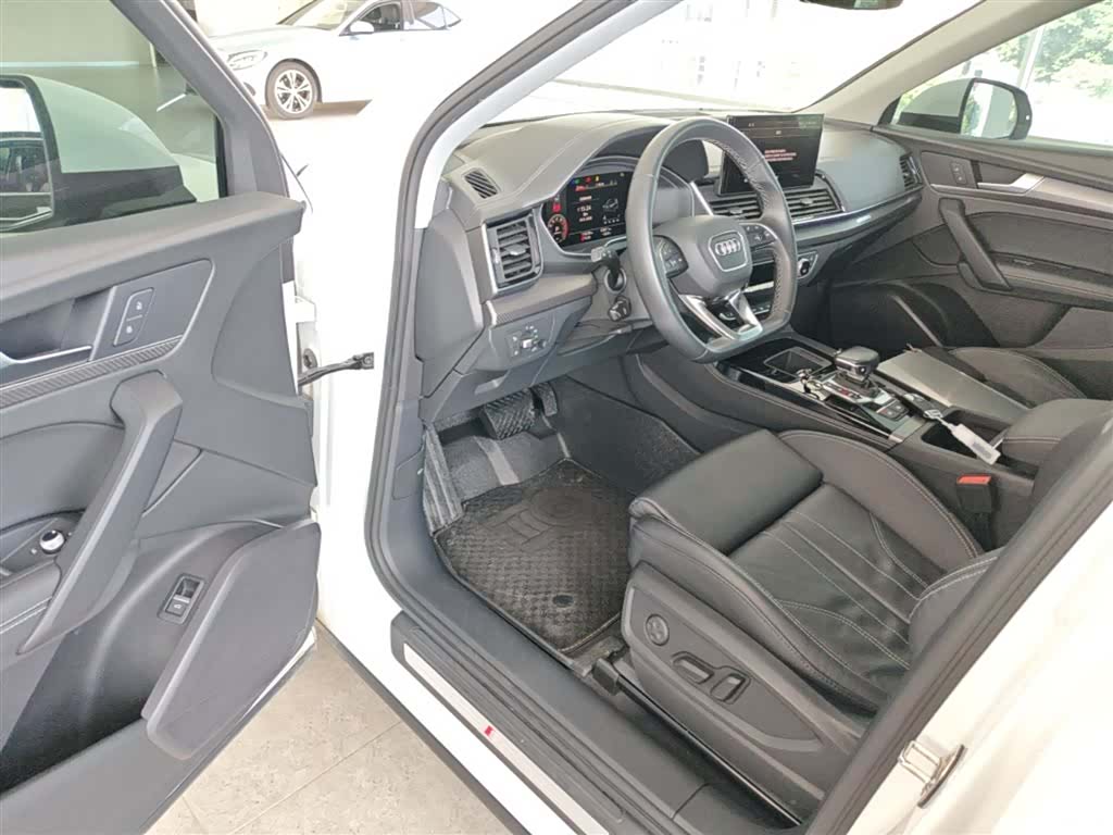 Audi Q5L, 2021 16