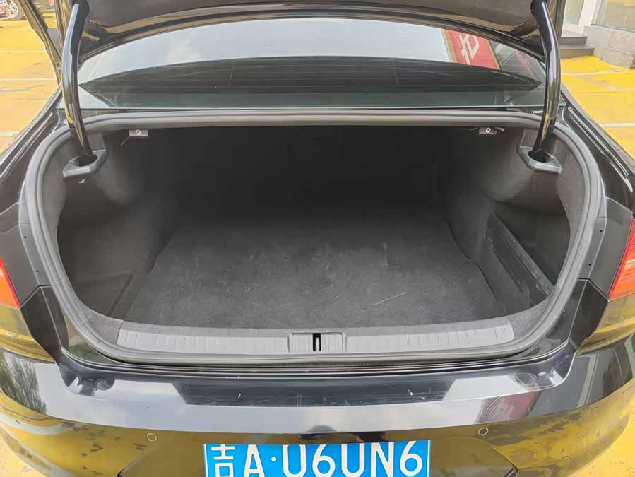 Volkswagen Magotan 2018, фото 13