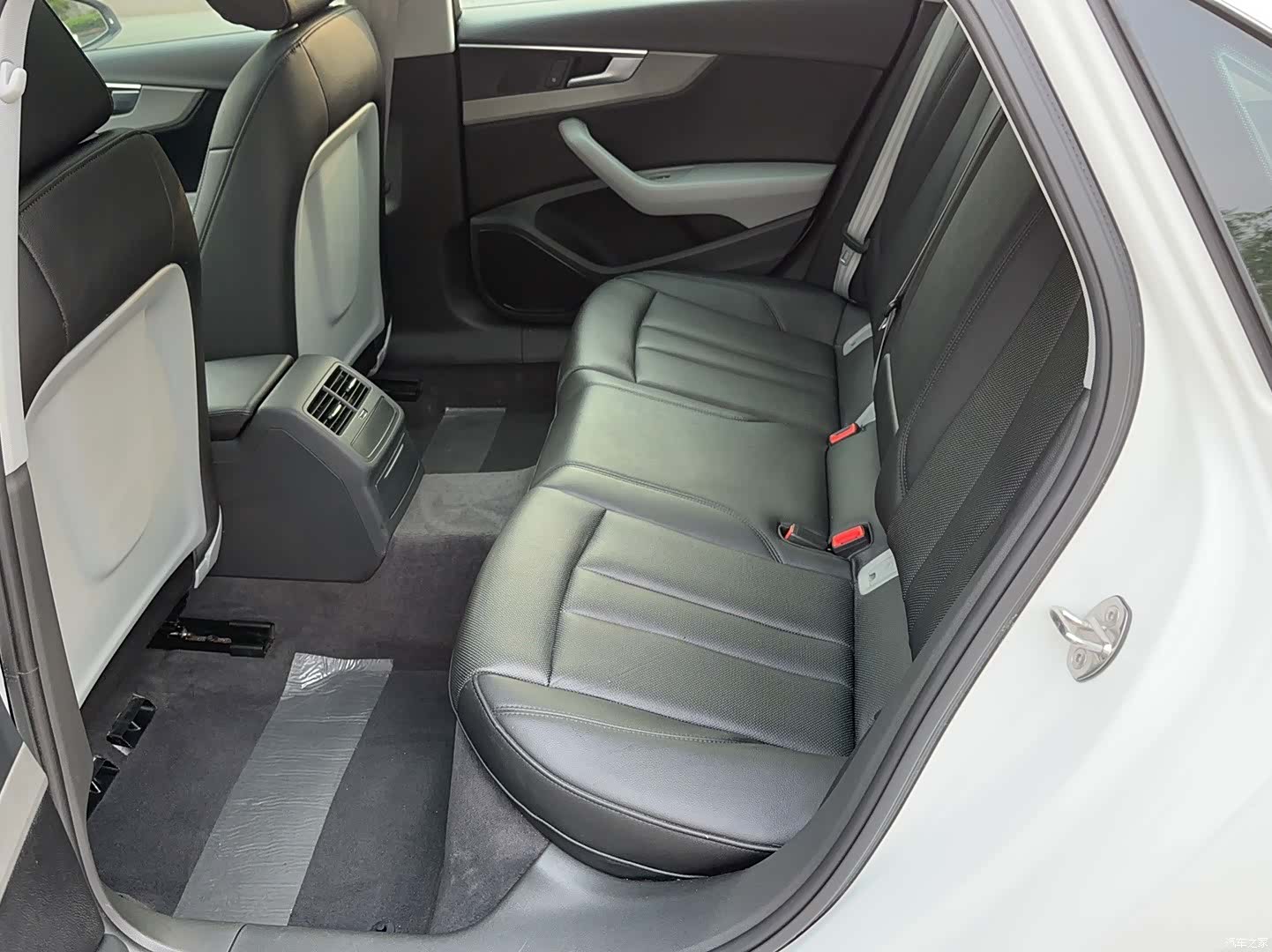 Audi A4L, 2017 13