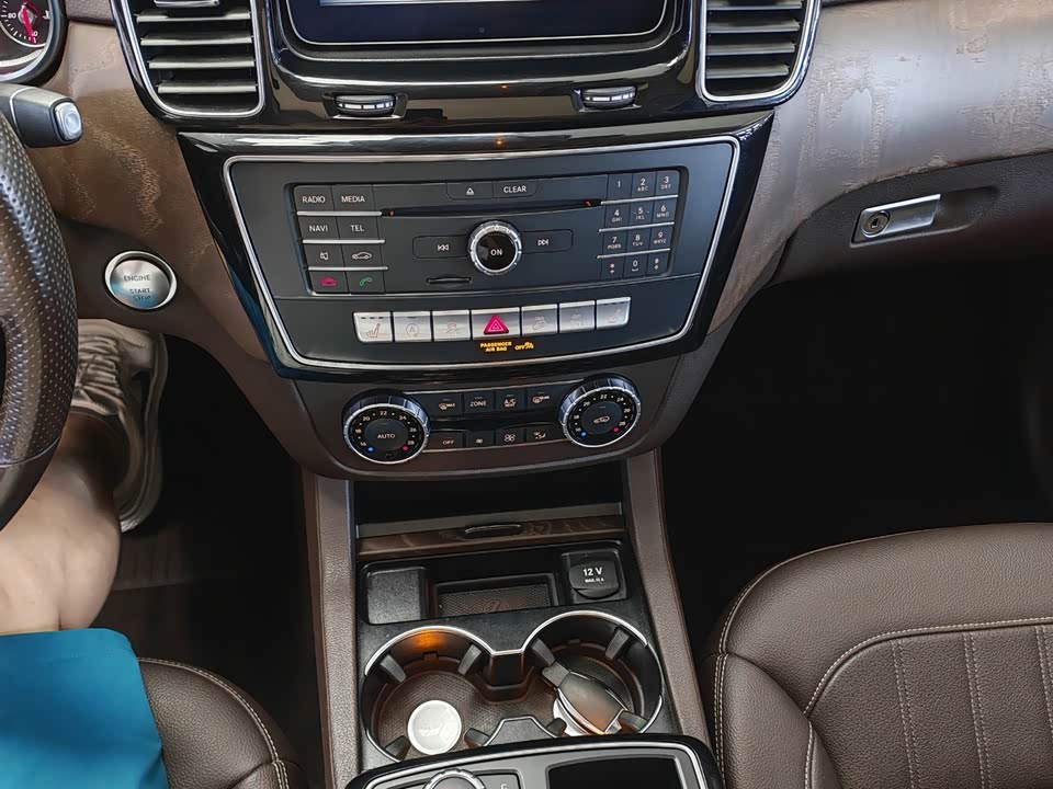 Mercedes-Benz GLE Mercedes-Benz GLE