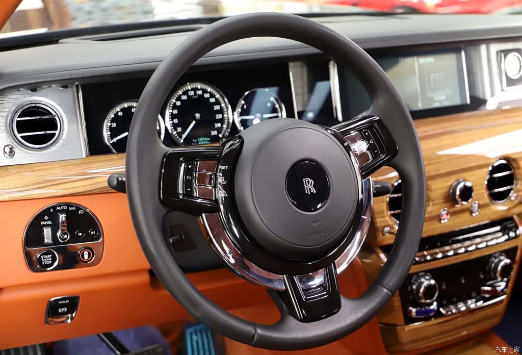 Rolls-Royce Phantom, 2019 13