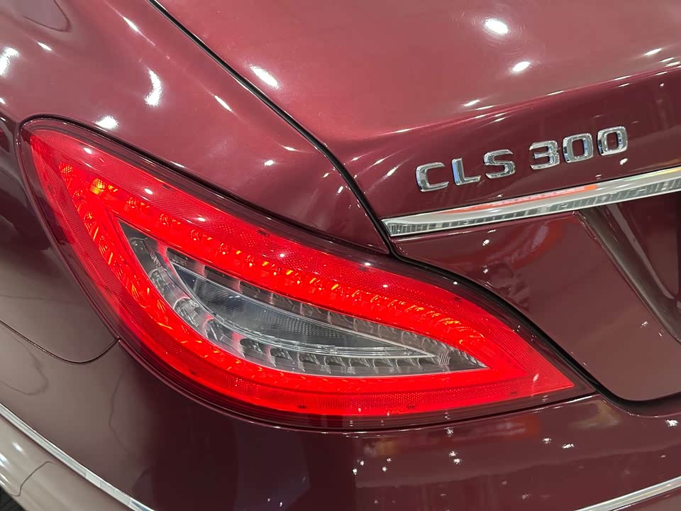 Mercedes-Benz CLS