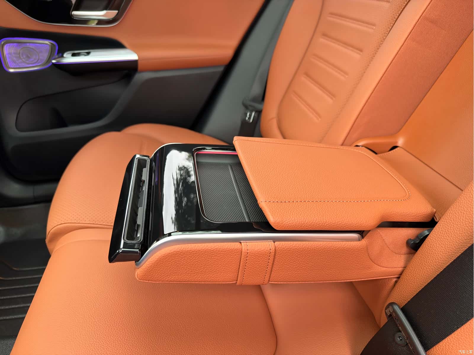 Mercedes-Benz GLC, 2024 29