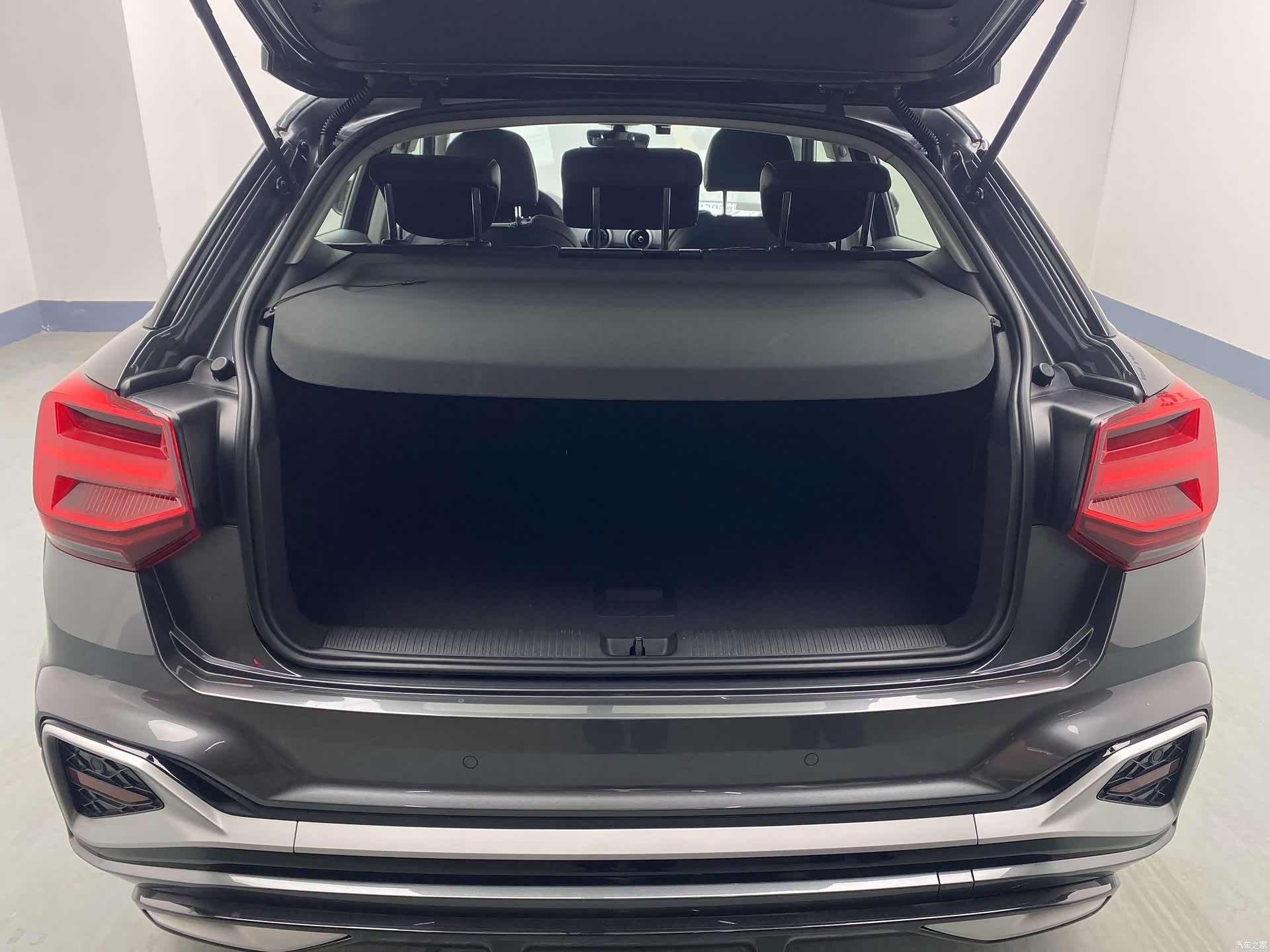 Audi Q2L, 2022 4