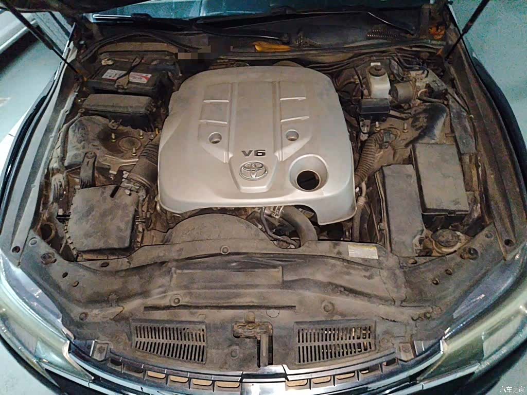 Toyota 2.5V, 2015 11