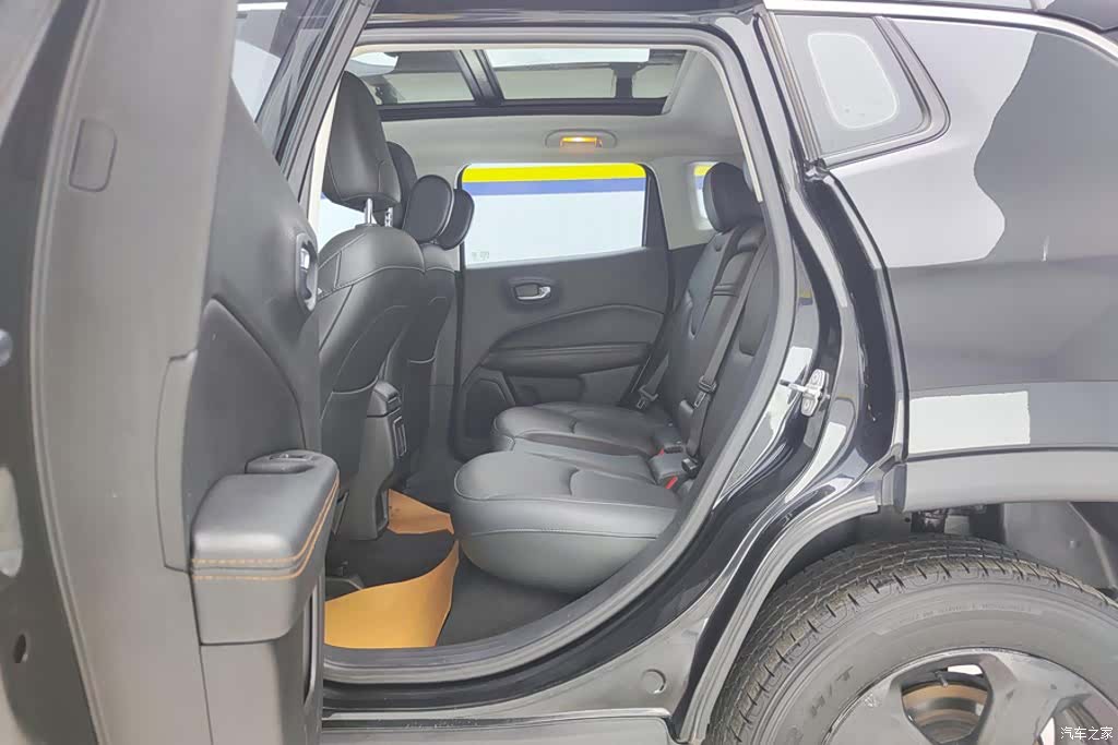 Jeep Compass, 2020 11