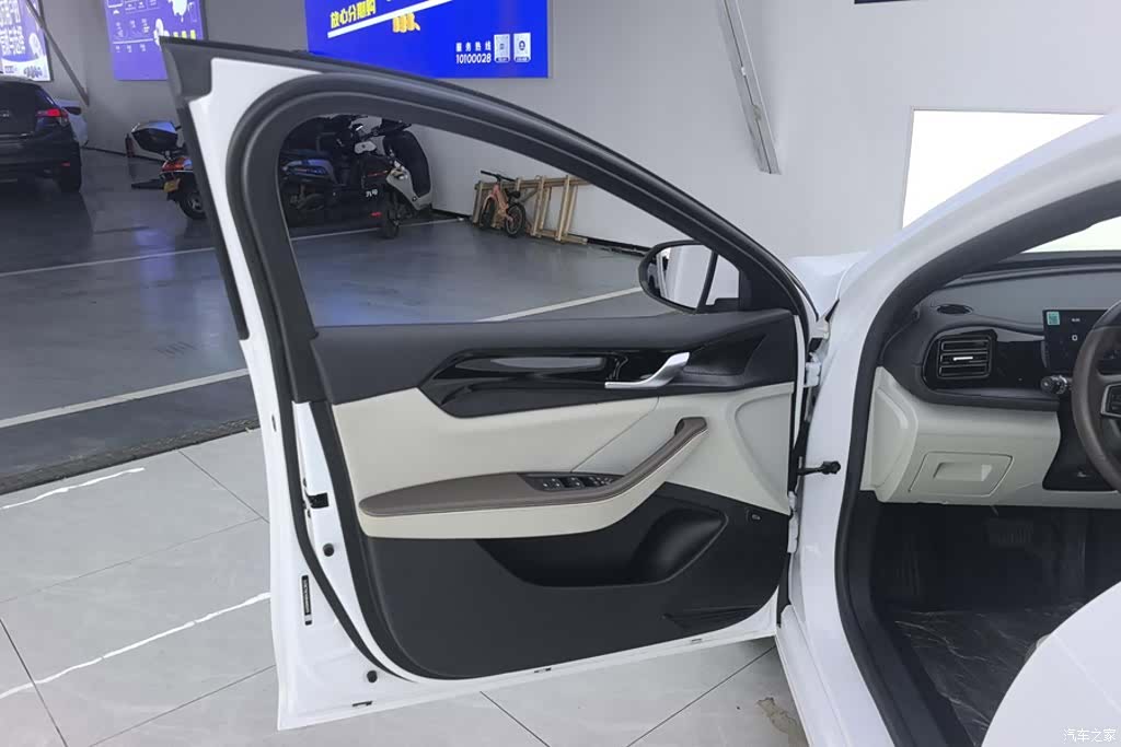 BYD Qin, 2024 7