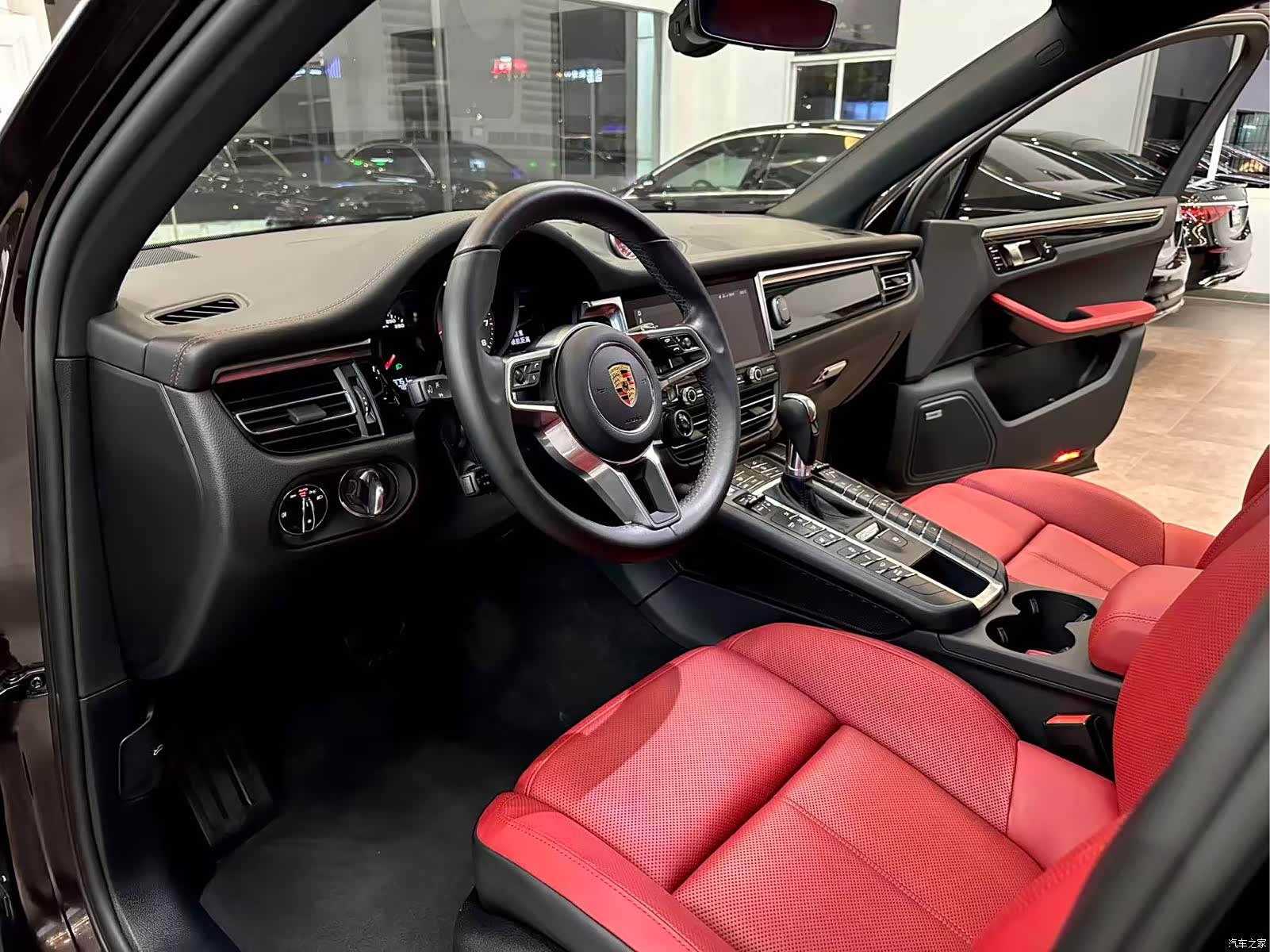 Porsche Macan, 2021 6