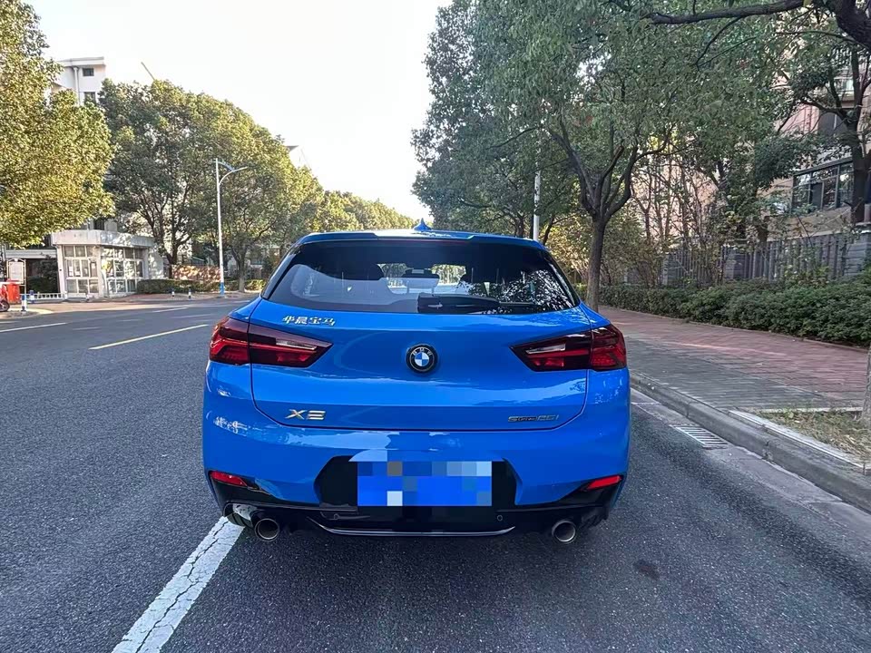 BMW X2