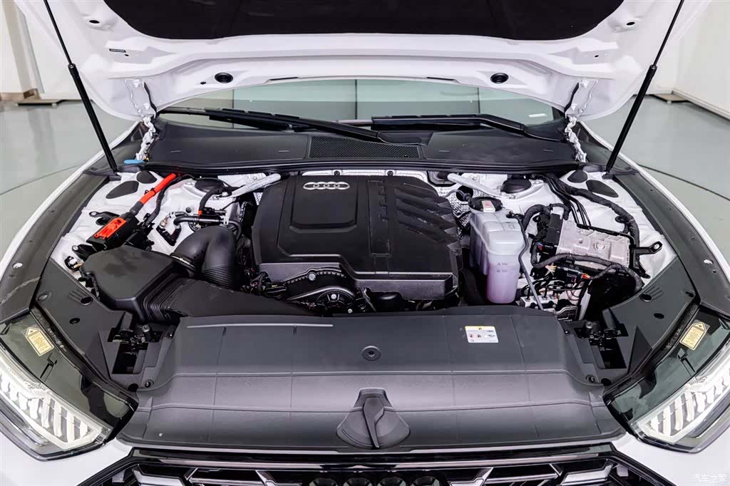 Audi A7L, 2026 8