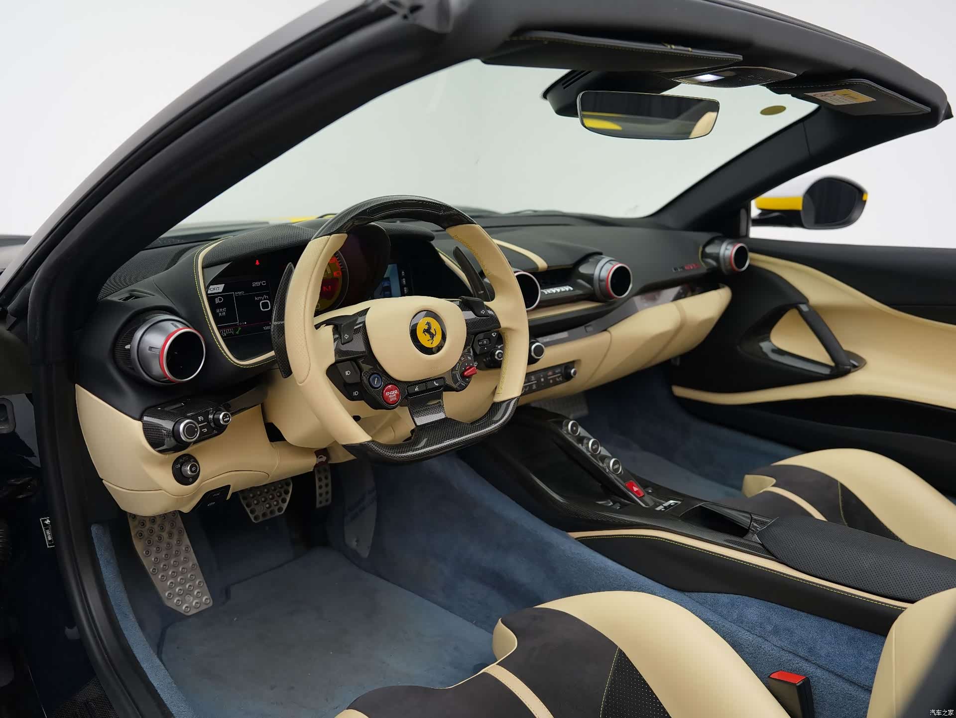 Ferrari 812, 2022 8