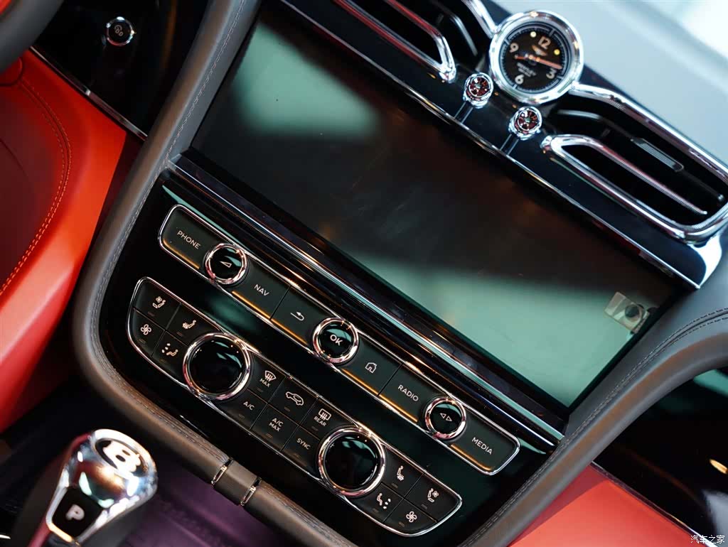 Bentley Bentayga, 2021 57