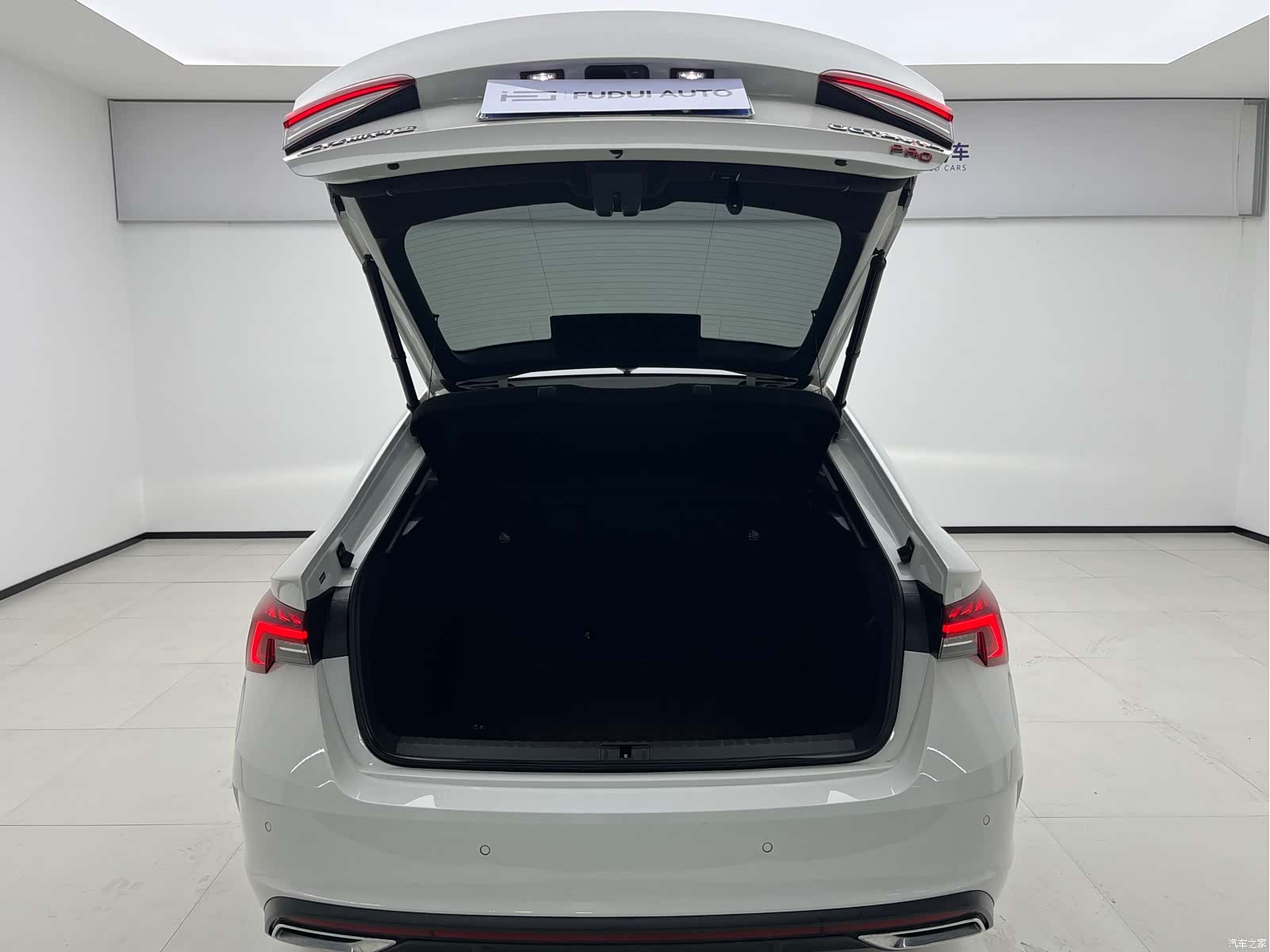 Skoda Octavia, 2023 13