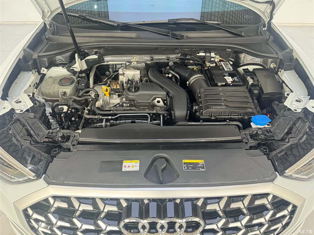 Audi Q3, 2024 9