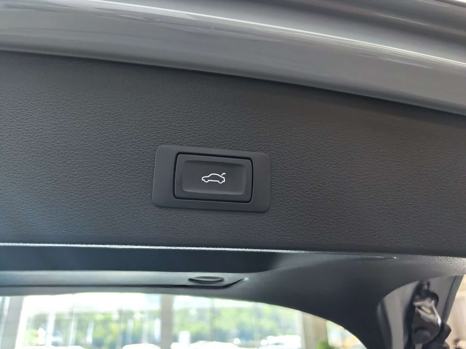 Audi Q2L, 2026 14