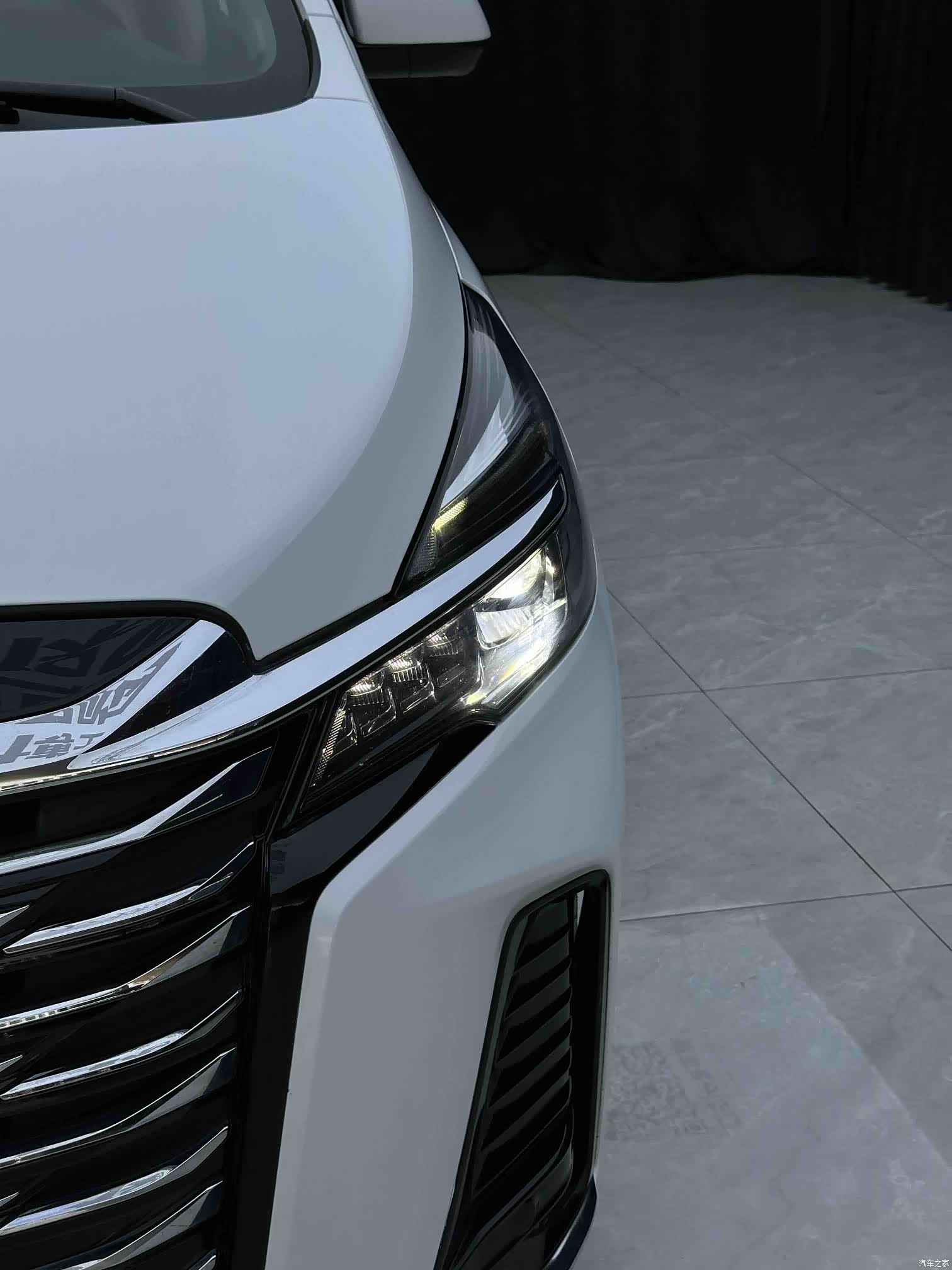 Buick GL8, 2023 4