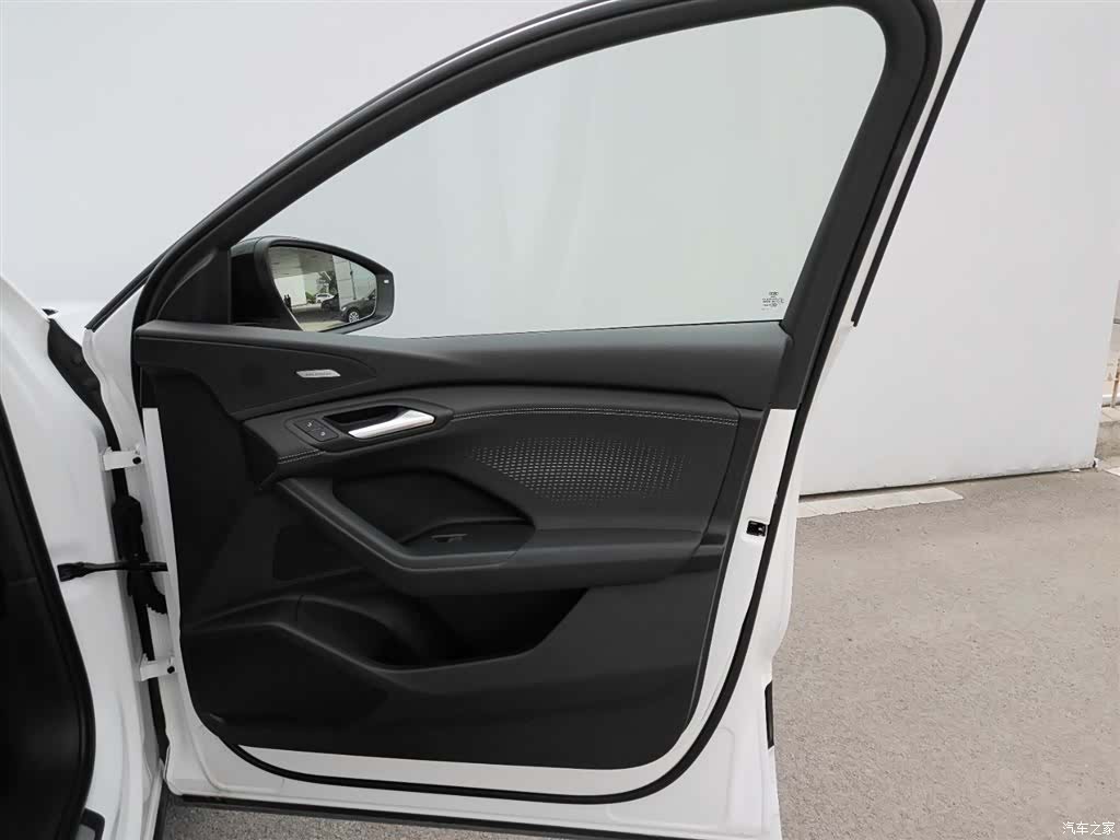 Audi e-tron, 2025 25