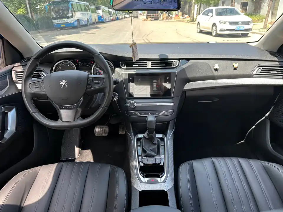 Peugeot 408 Peugeot 408