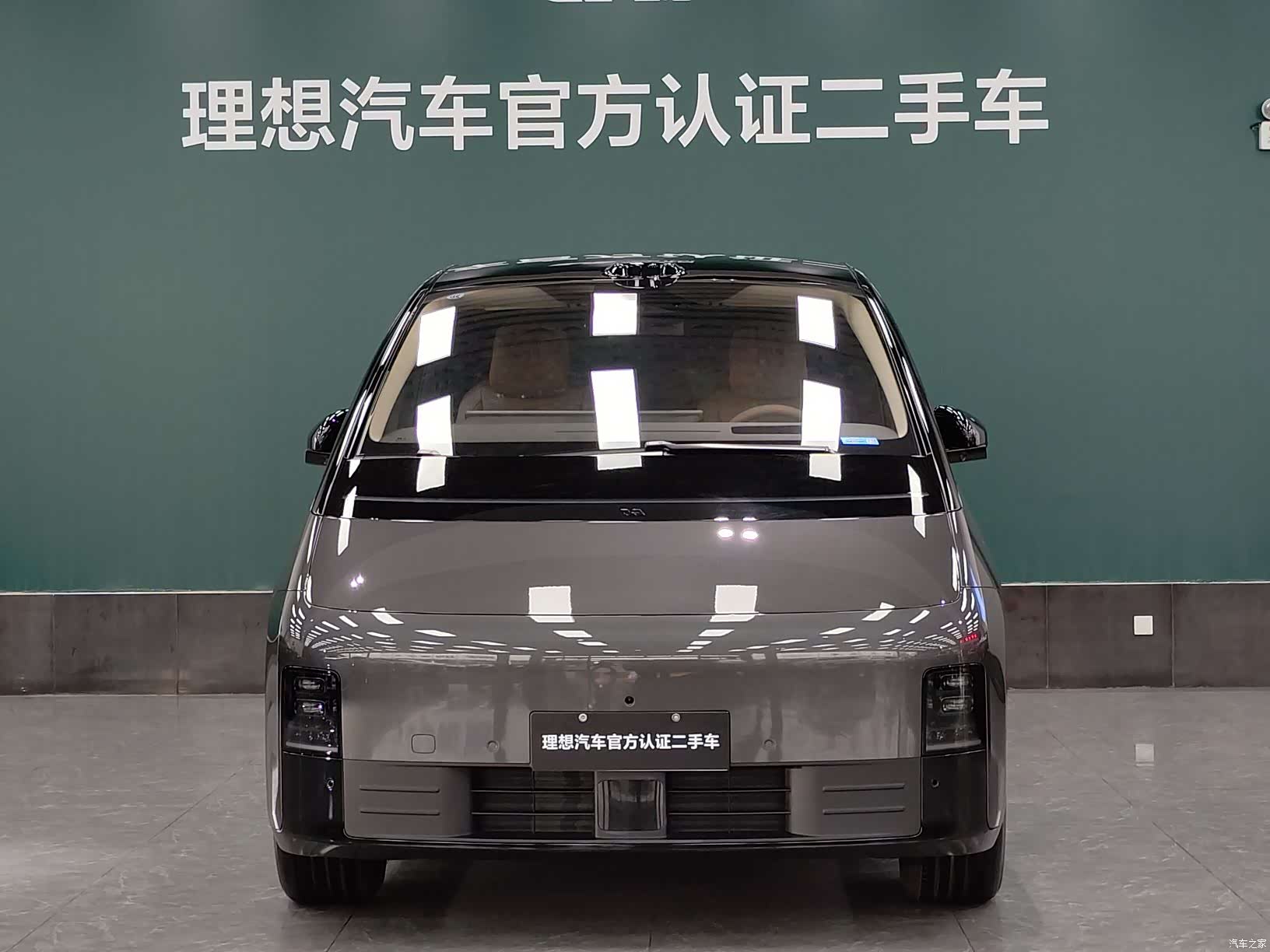 Li Auto MEGA, 2025 8