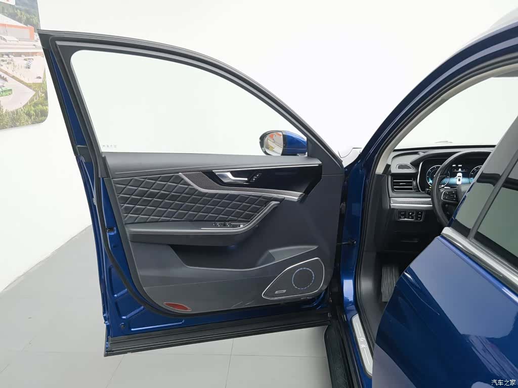 Hongqi HS5, 2020 8