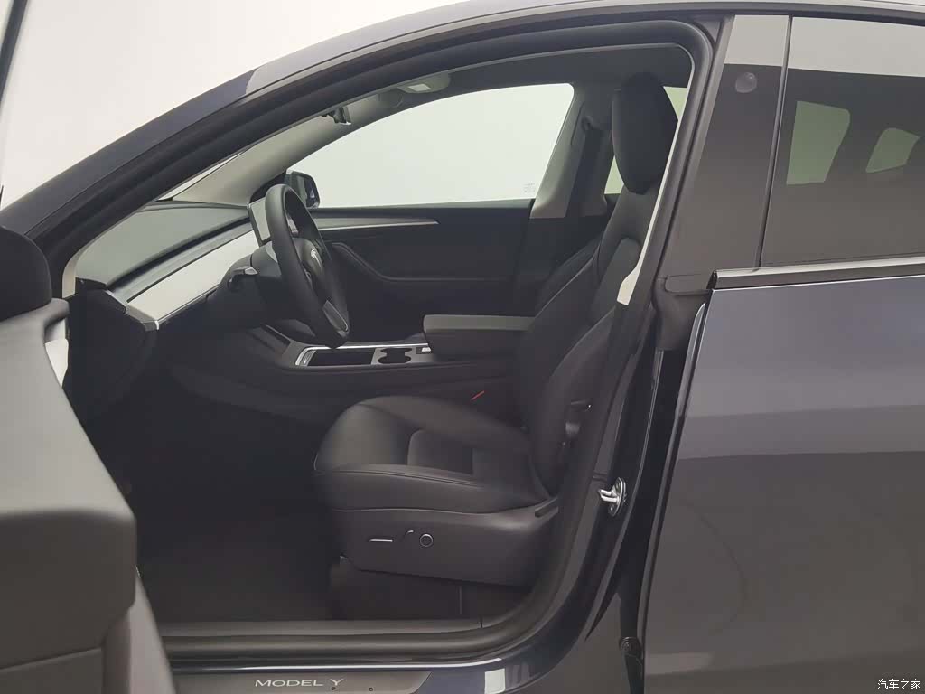 Tesla Model Y, 2024 10