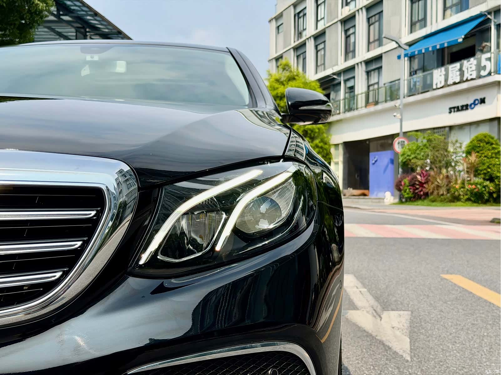 Mercedes-Benz E-Class, 2020 3