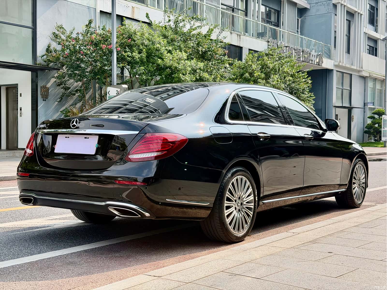 Mercedes-Benz E-Class, 2020 20