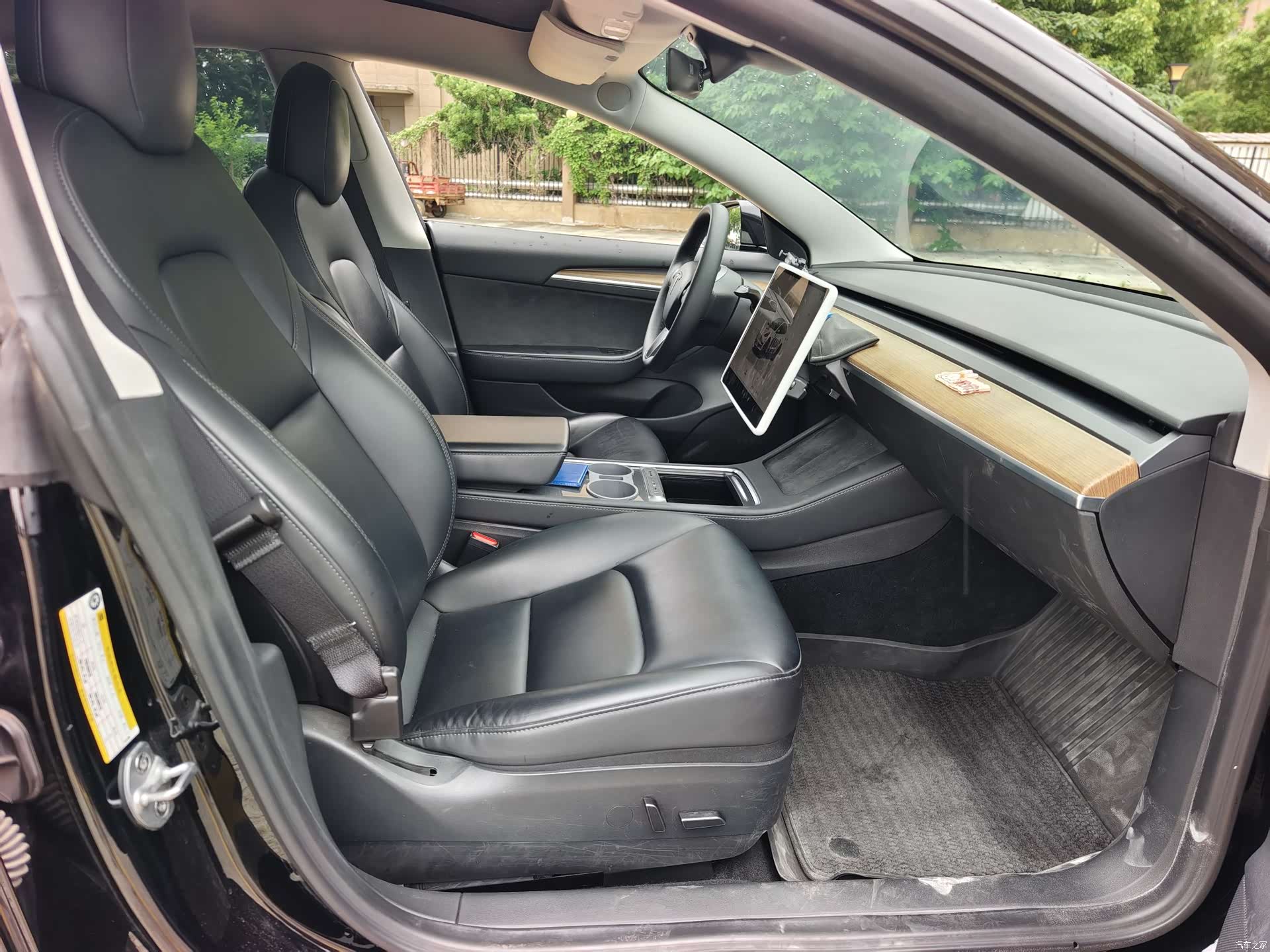 Tesla Model 3, 2022 12