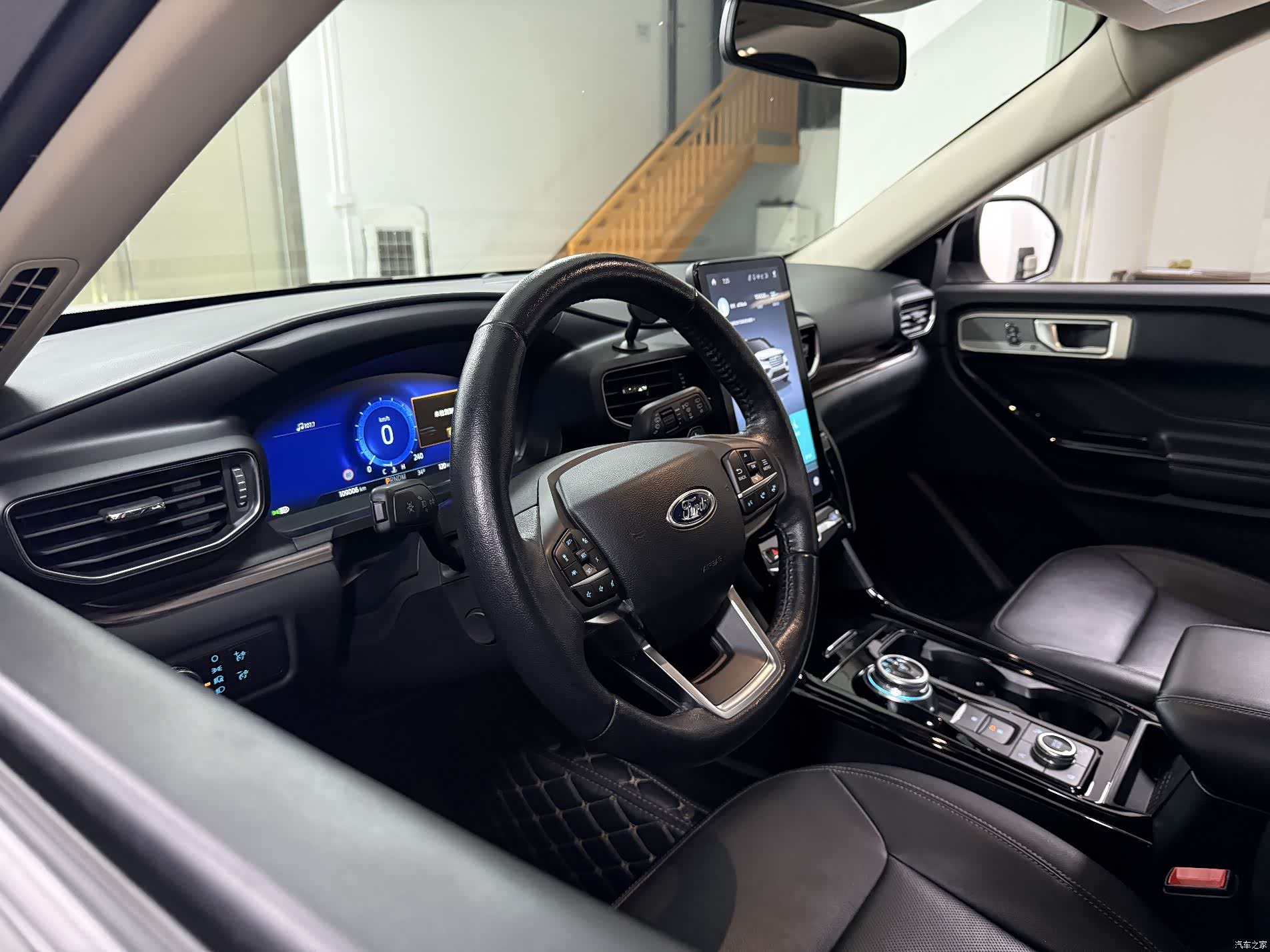 Ford Explorer, 2021 9