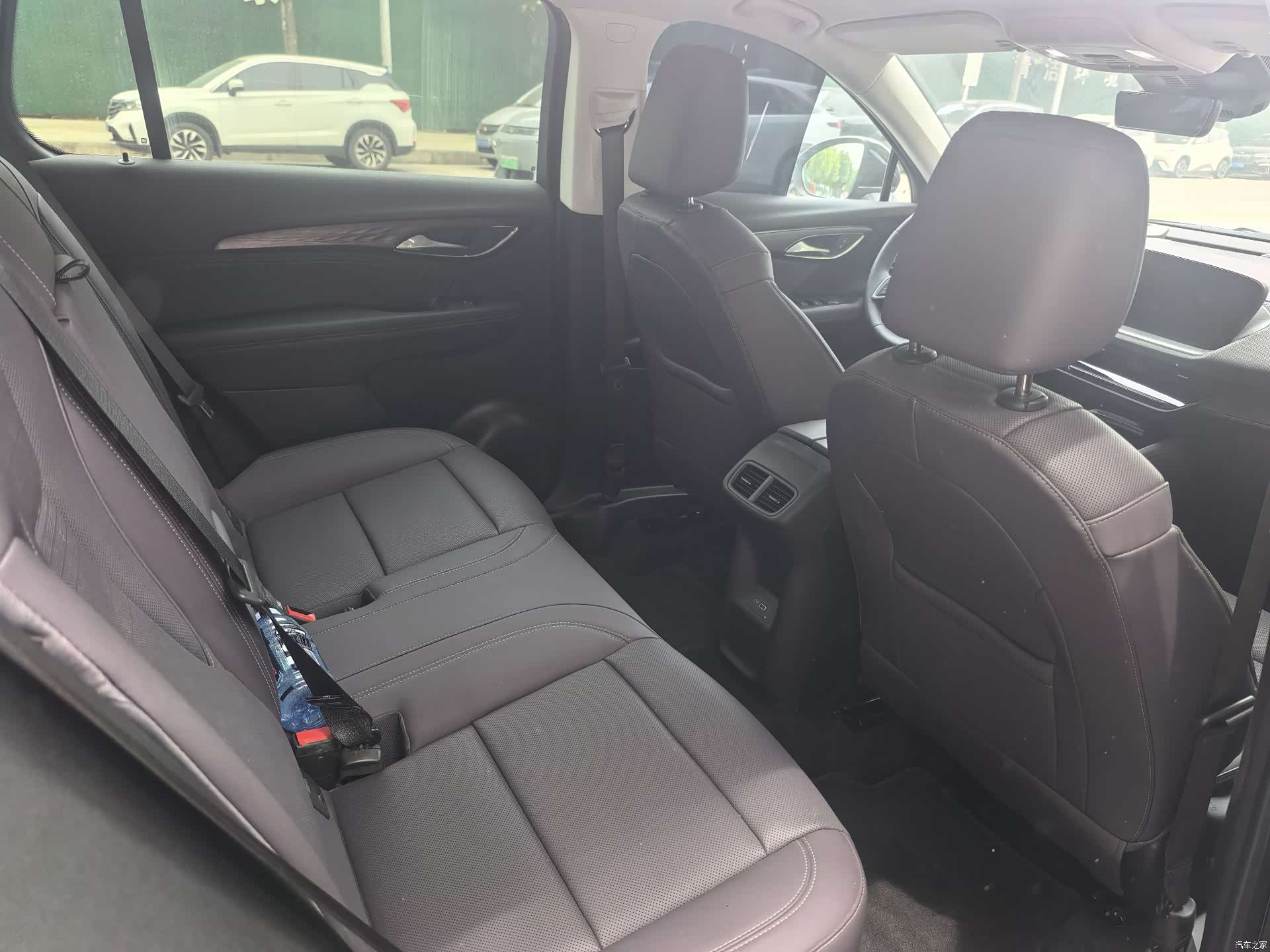 Buick Envision Plus, 2026 все фото