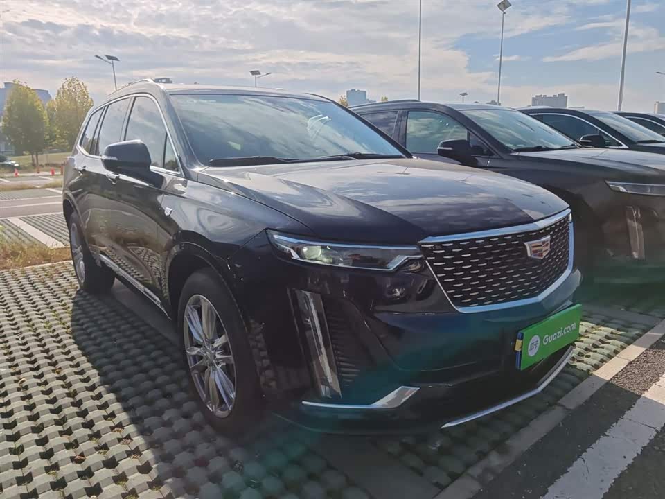 Cadillac XT6
