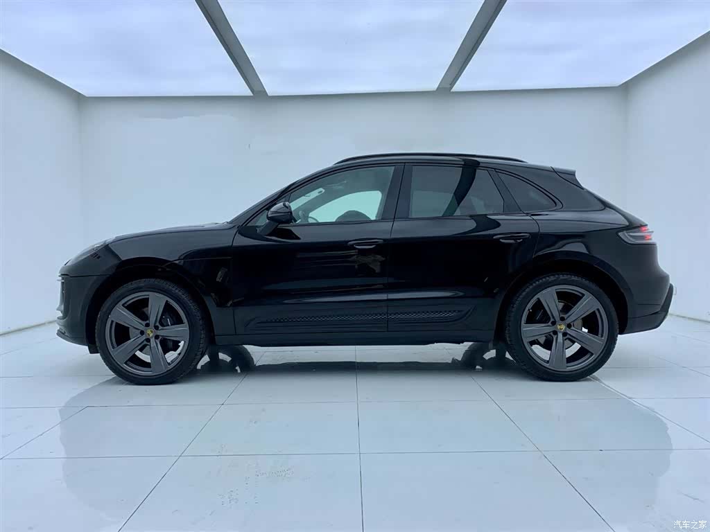 Porsche Macan, 2024 4