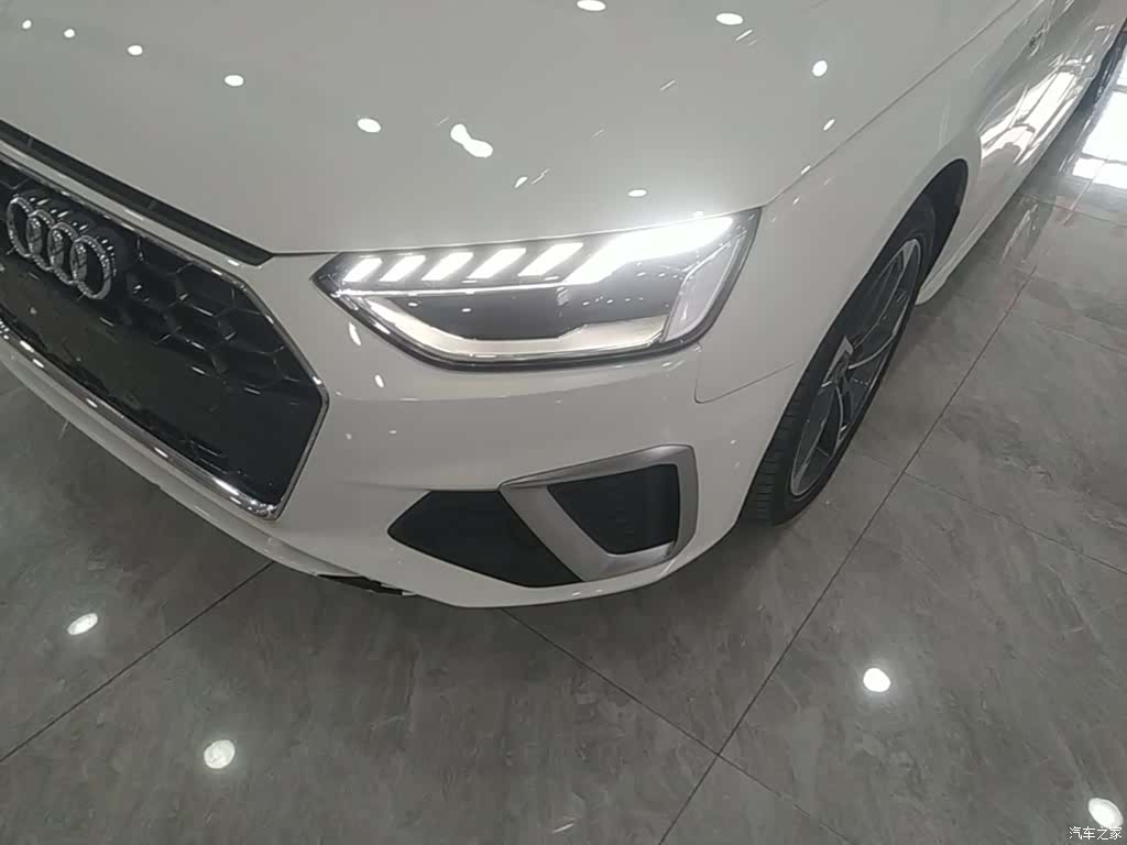 Audi A4L, 2022 24
